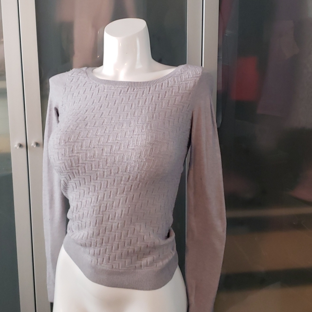 Le Chateau Womens sweater